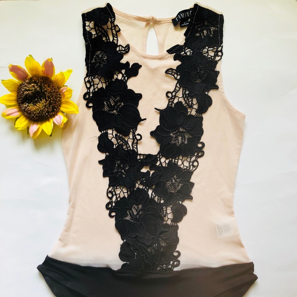 Sheer-Nude/ Black V Floral Lace Print Body Suit